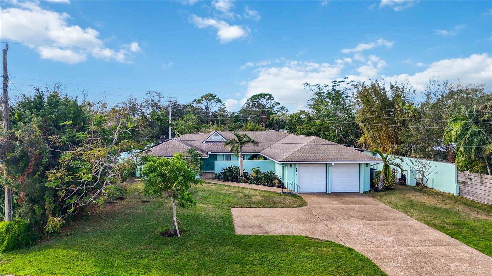 SHERWOOD ESTATES - Residential