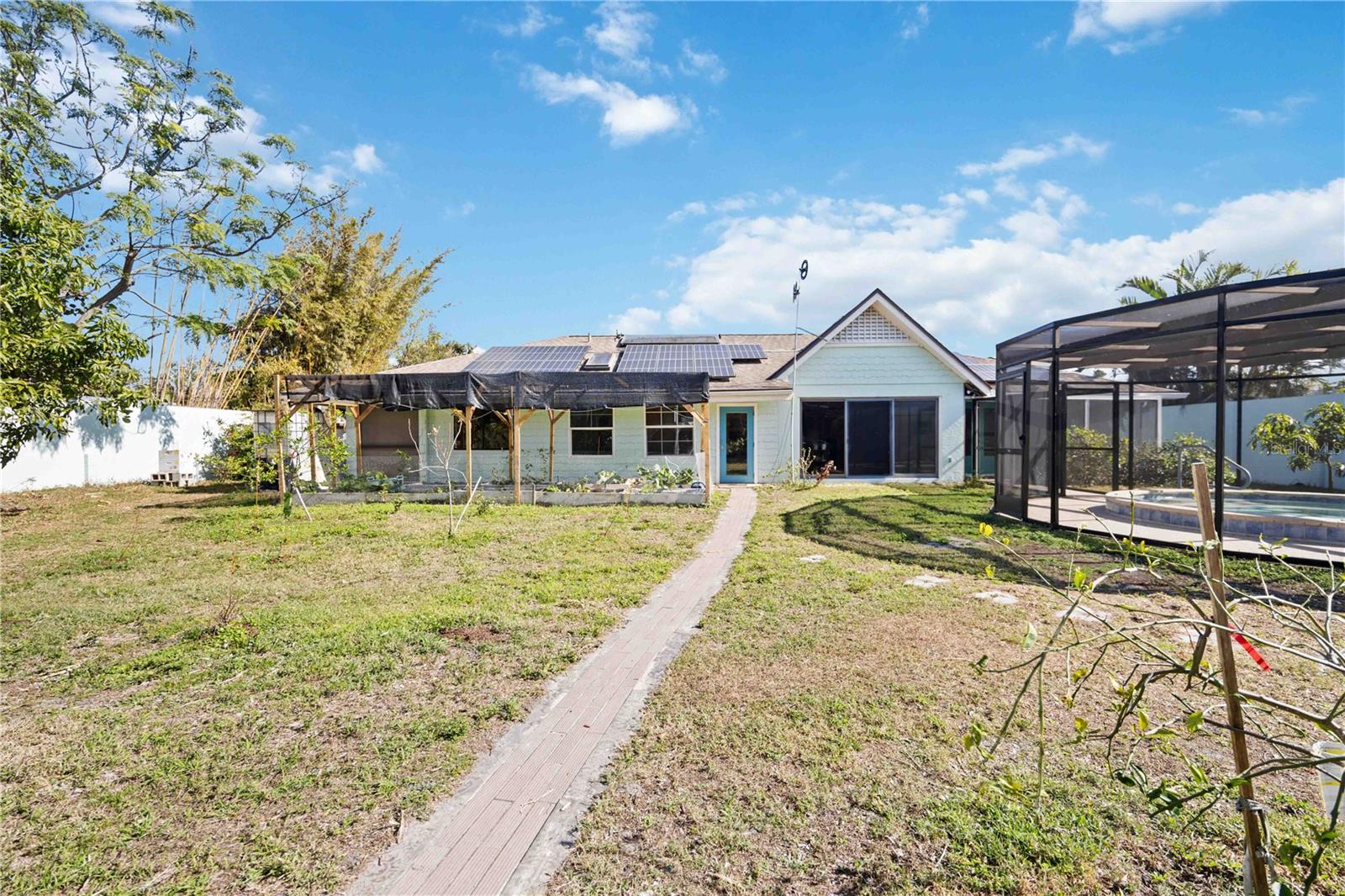 SHERWOOD ESTATES - Residential