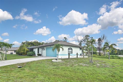 A home in PORT CHARLOTTE