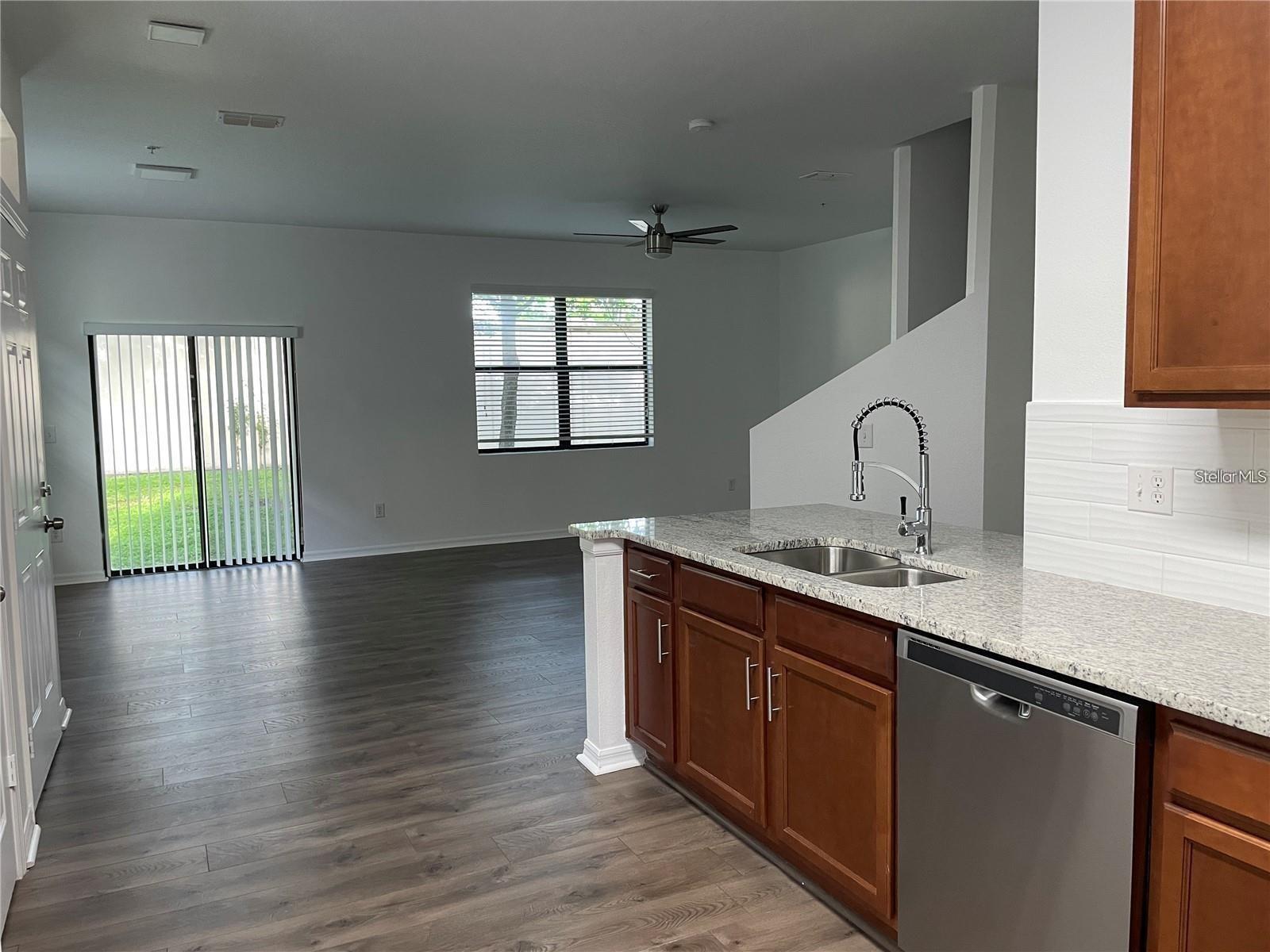 3723 SENECA CLUB LOOP 31-102
