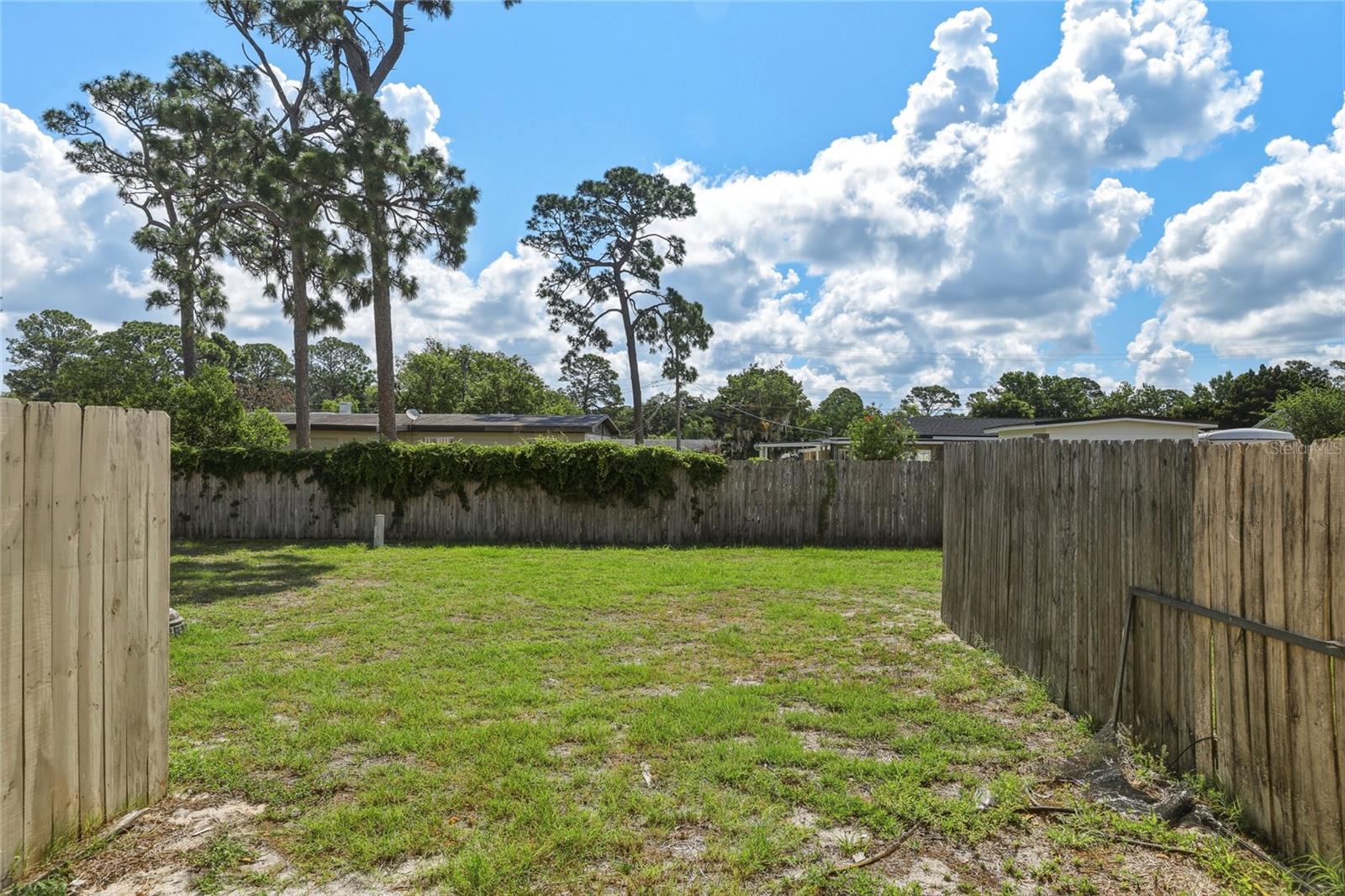 PINETREE GARDENS - Residential
