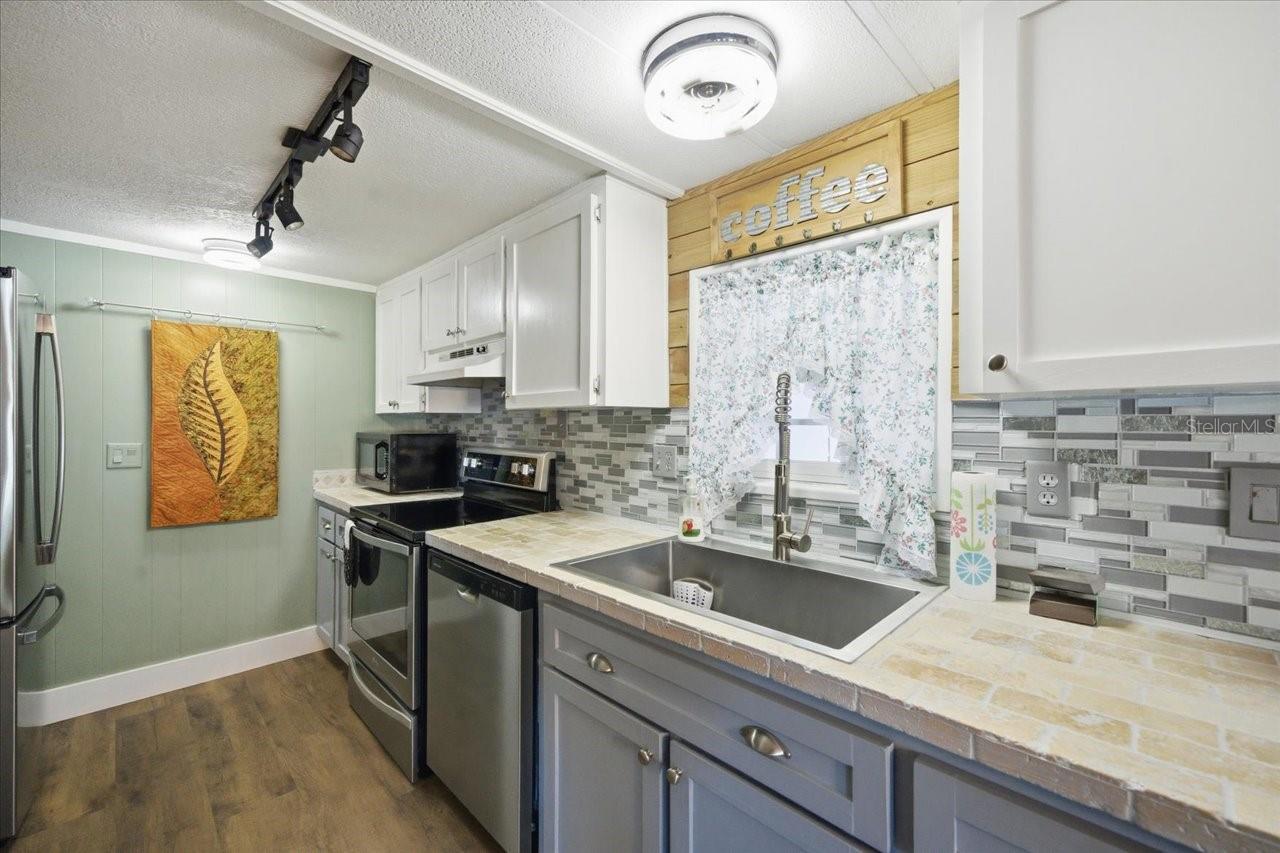 BROOKRIDGE COMM - Residential