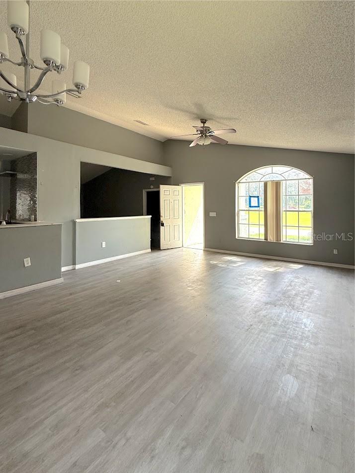 6313 LIVEWOOD OAKS DRIVE