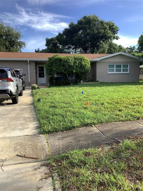 Photo of 819 62nd Avenue S, St Petersburg, FL 33705 (MLS # TB8417434)