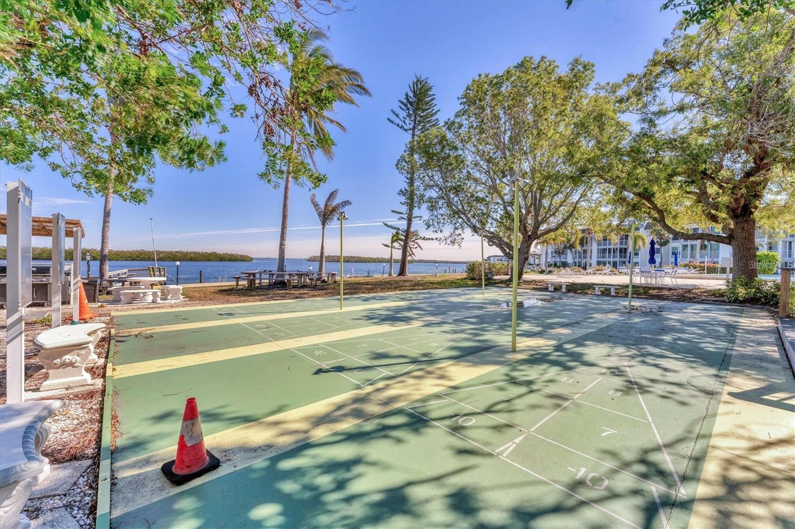 LONGBOAT HARBOUR - Residential