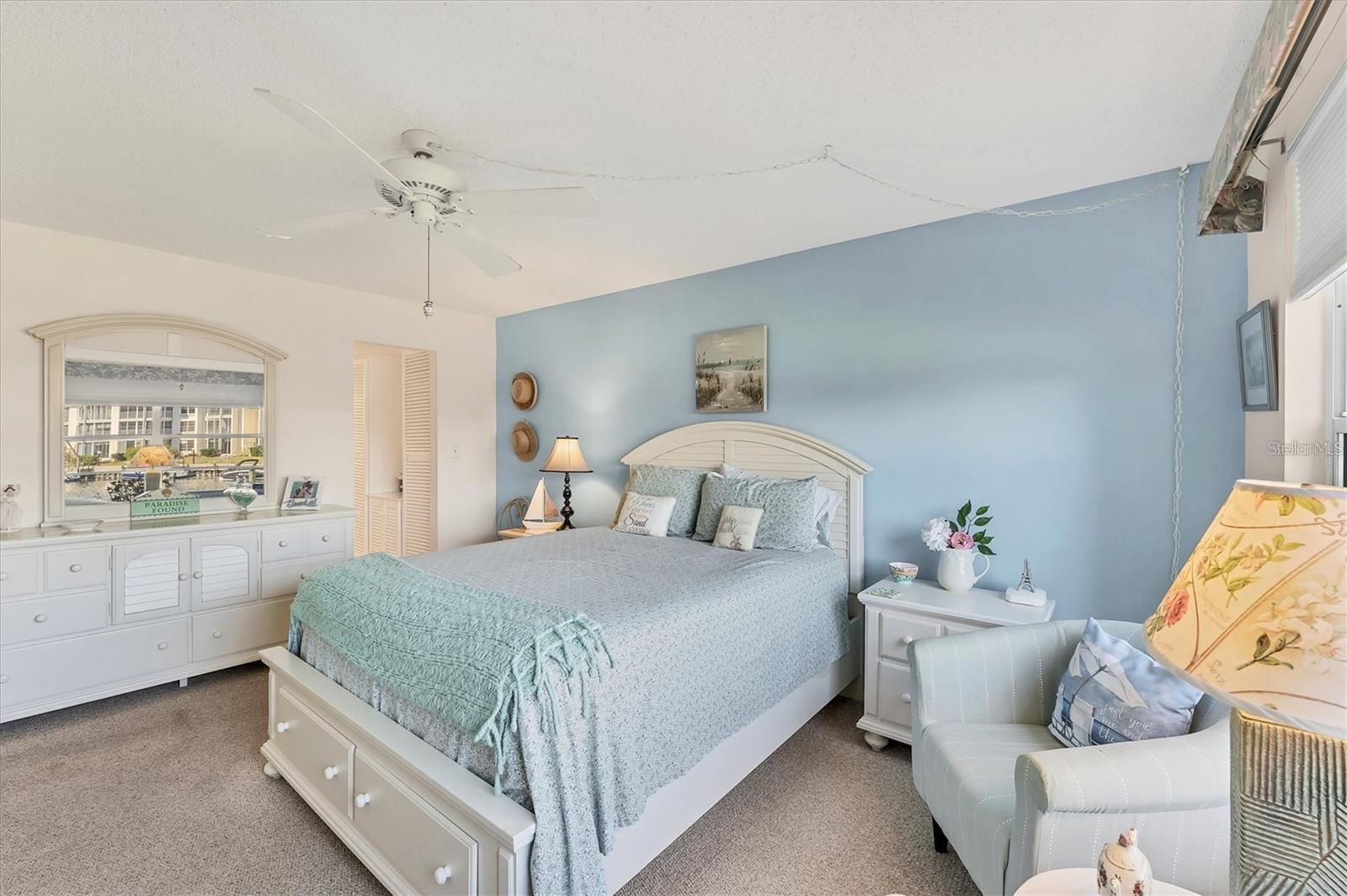 LONGBOAT HARBOUR - Residential