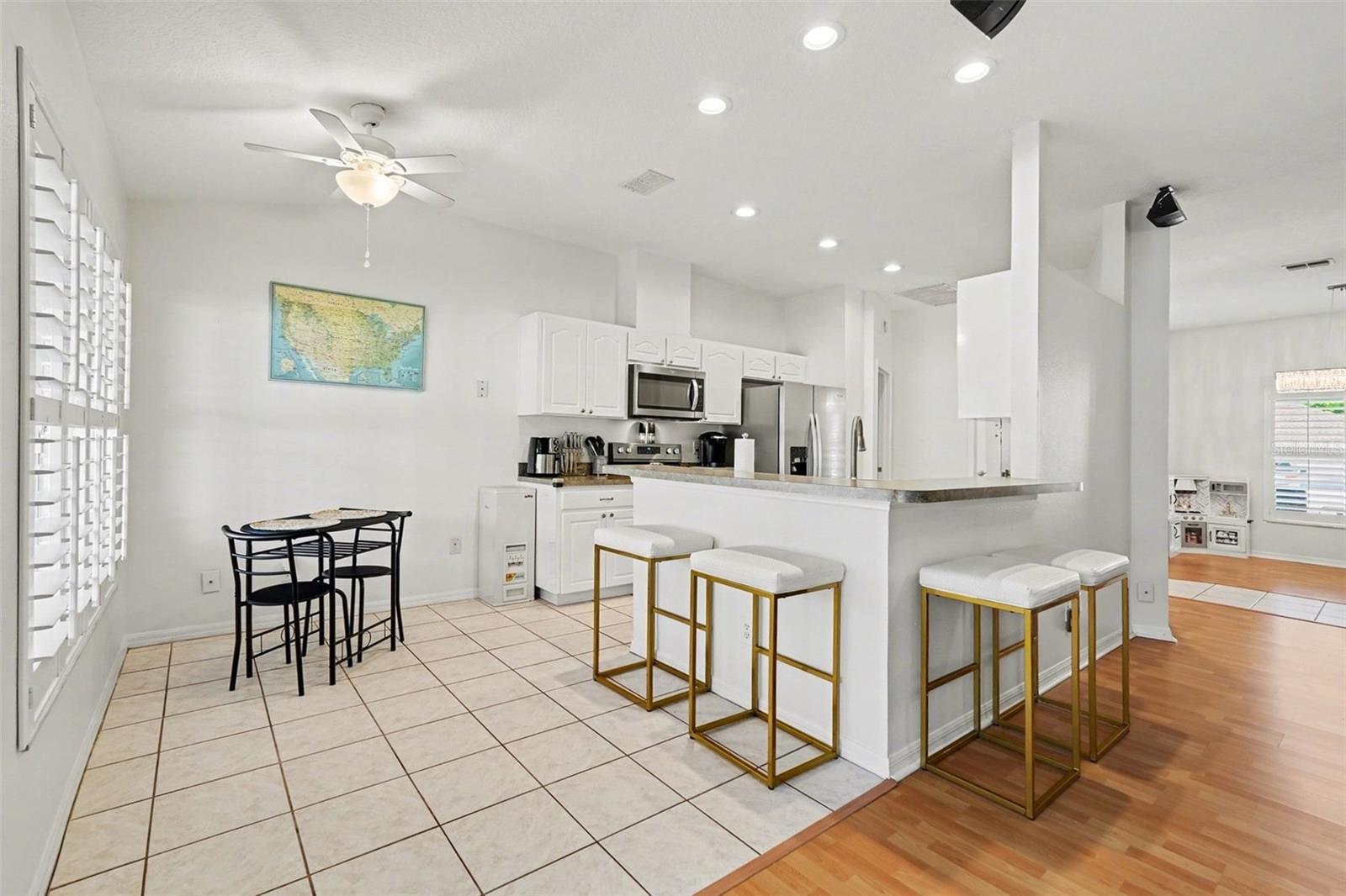 KINGSWAY OAKS UNIT 2 - Residential