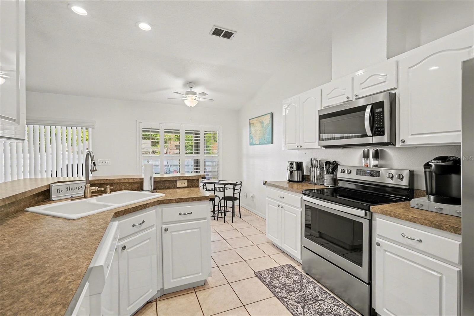 KINGSWAY OAKS UNIT 2 - Residential