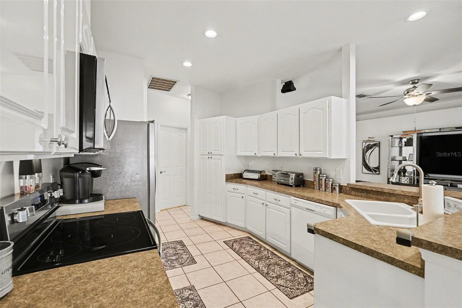 KINGSWAY OAKS UNIT 2 - Residential