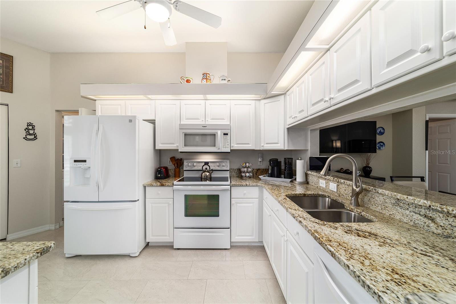 OAK RUN /THE FOUNTAINS PHASE 1 - Residential