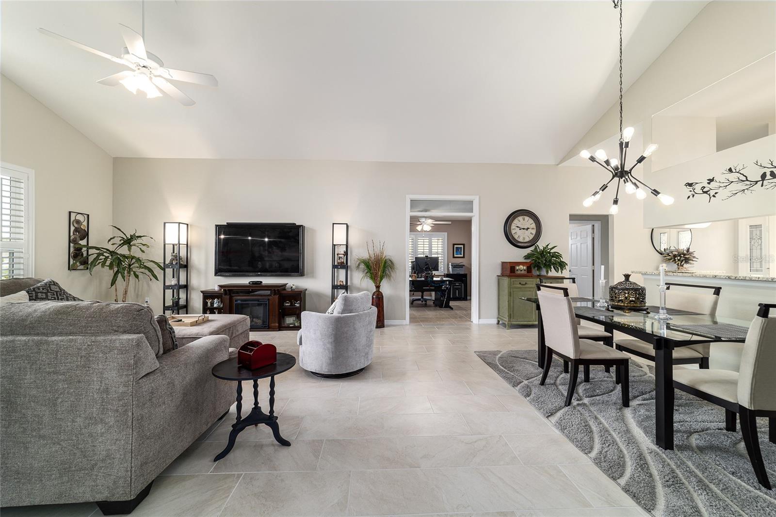 OAK RUN /THE FOUNTAINS PHASE 1 - Residential