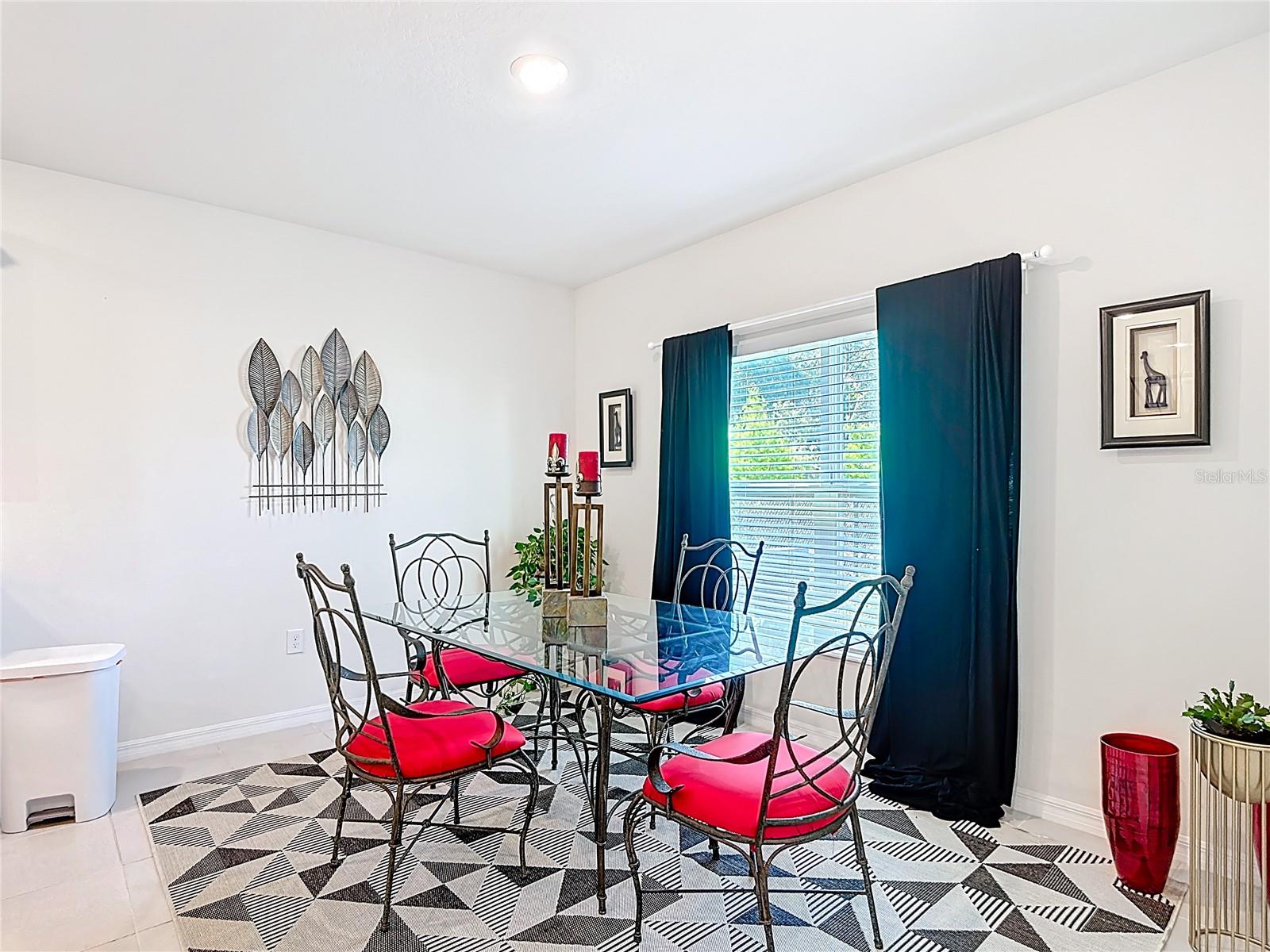 BELLA PARC TWNHMS - Residential