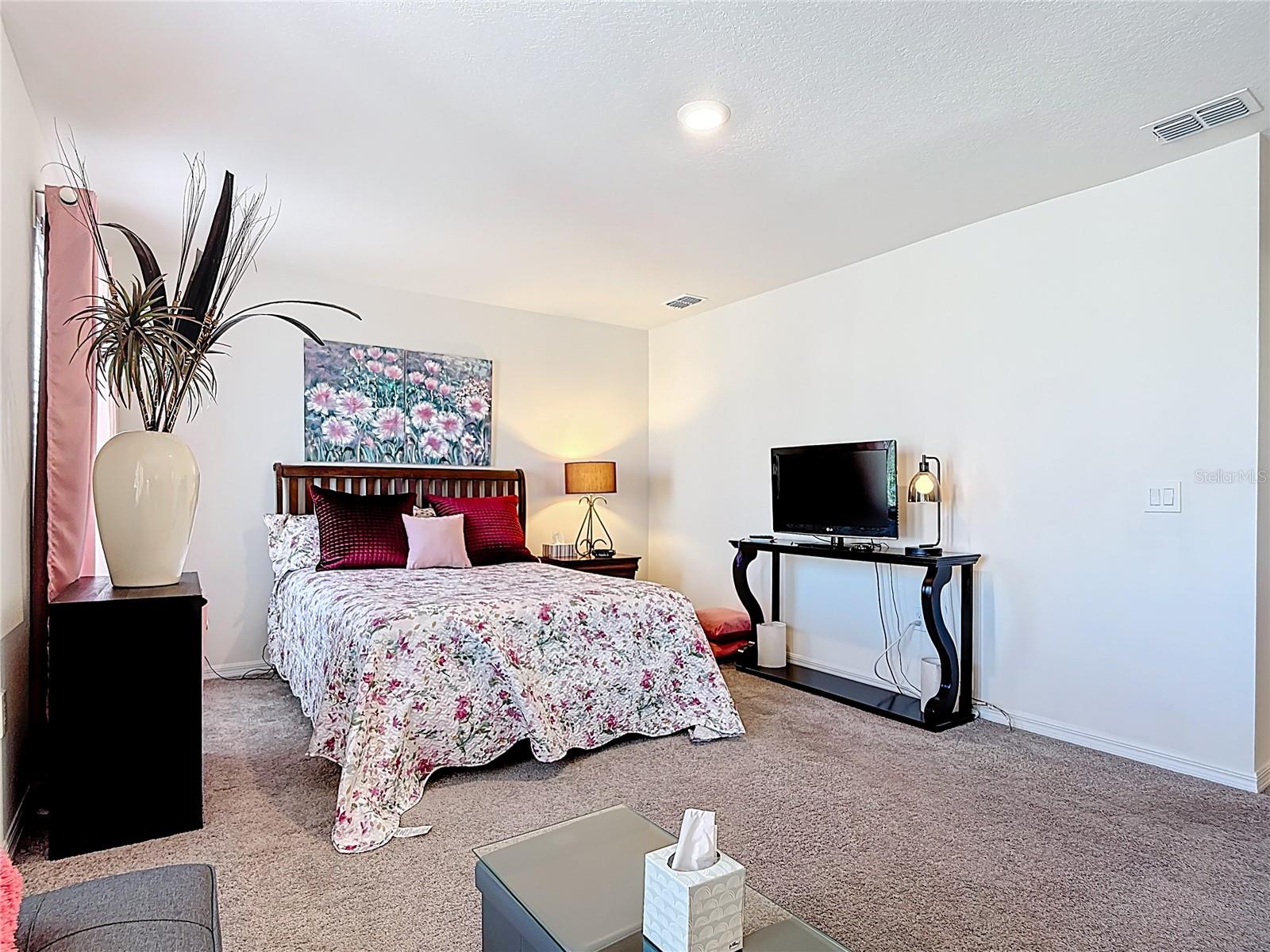 BELLA PARC TWNHMS - Residential