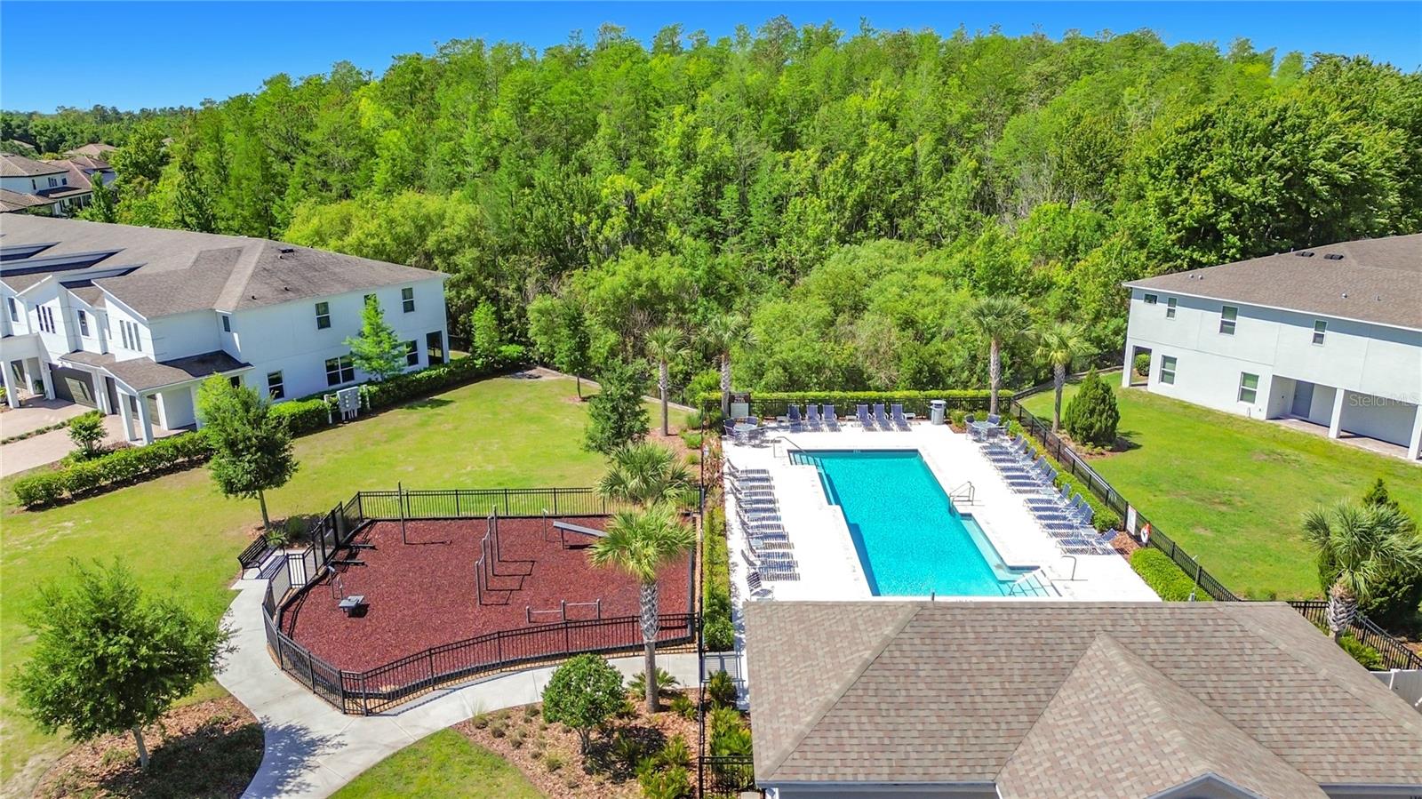 BELLA PARC TWNHMS - Residential