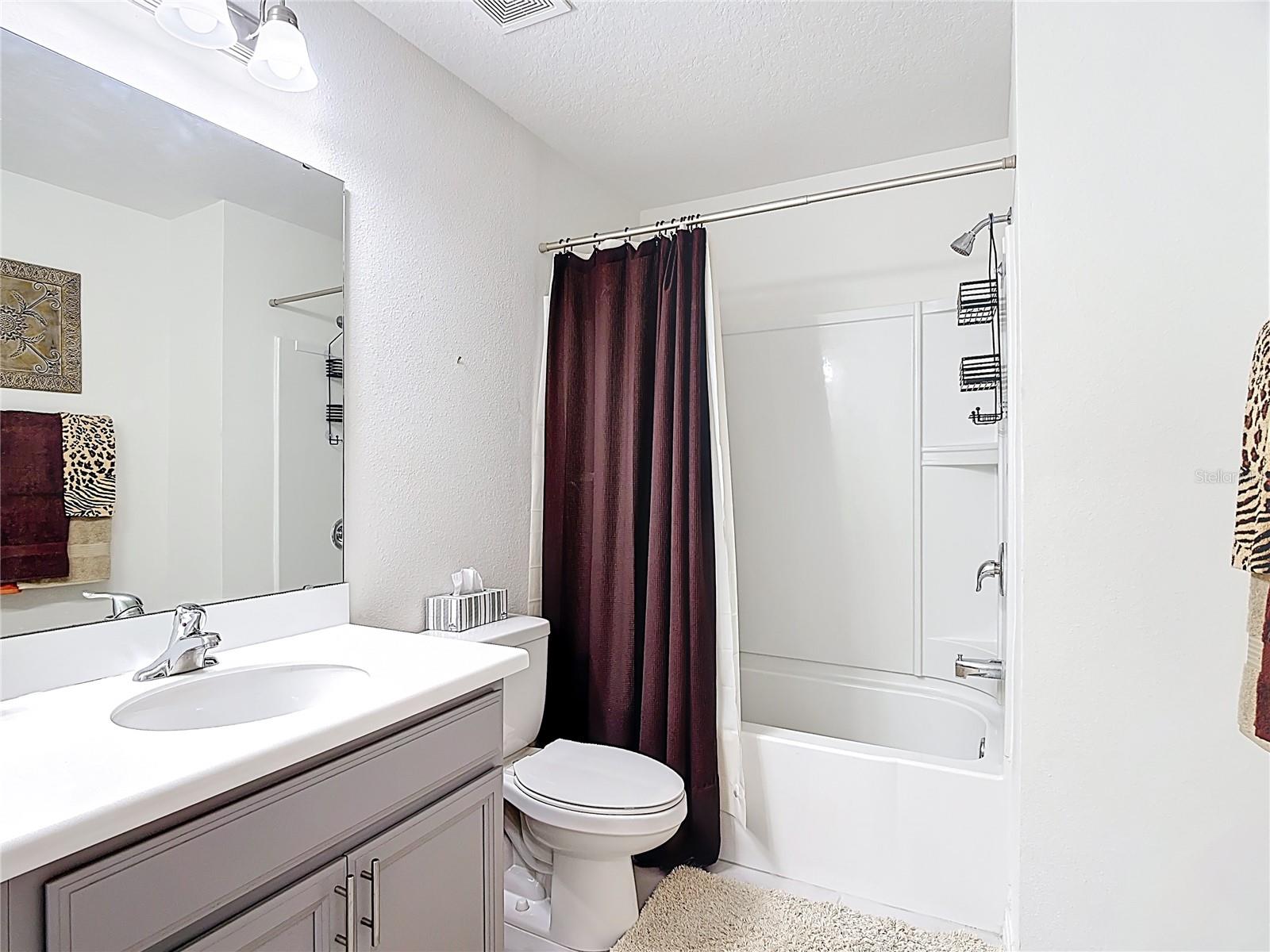 BELLA PARC TWNHMS - Residential