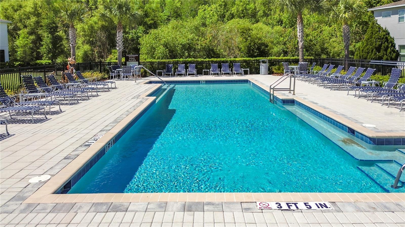 BELLA PARC TWNHMS - Residential