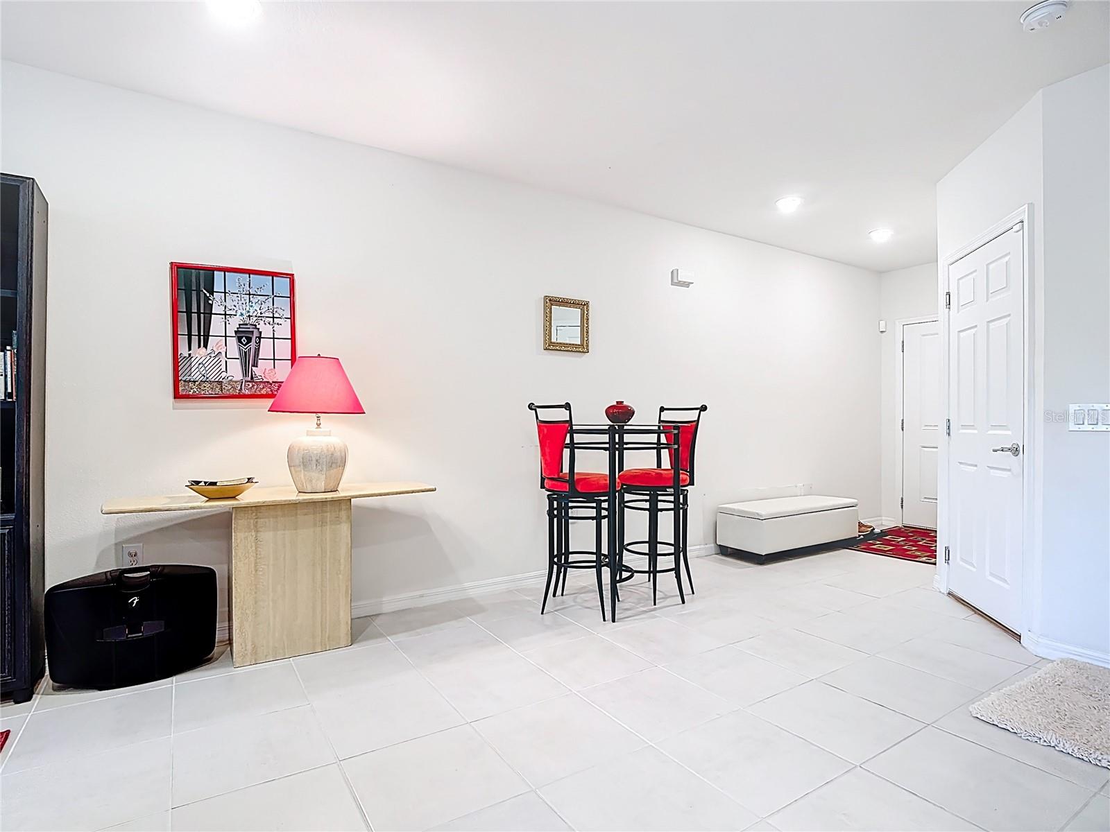 BELLA PARC TWNHMS - Residential