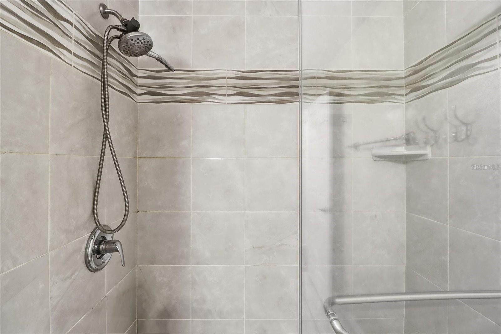 SILVER SPGS SHORES UN 22 - Residential