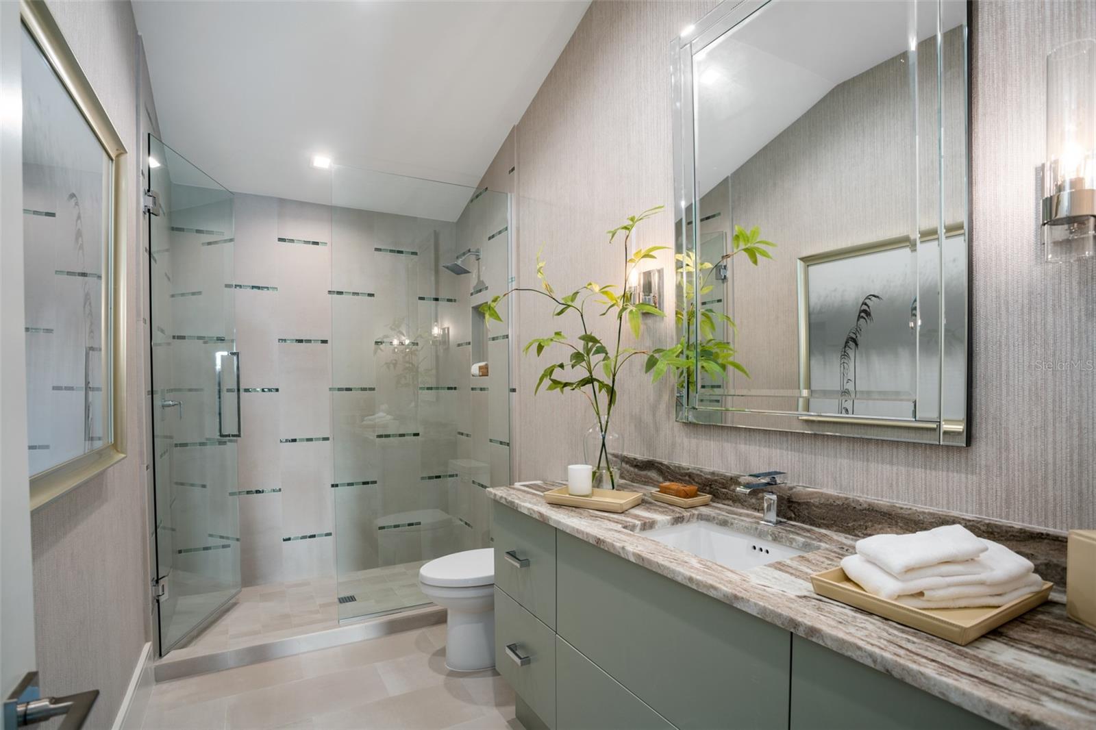 RESORT RESIDENCES AT GL ORLANDO - Residential