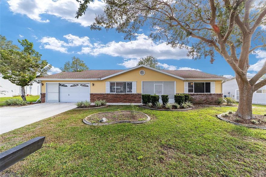 Welcome to Oak Run!  Loaded with activities and Clubs to meet all areas of interest as an Active Adult community.  Beautiful Williamsburg model located on large retention area offering a great private backyard. This home offers 3 bedrooms, 2 baths, split bedroom plan, cathedral ceilings and an enclosed lanai wtih Air. Enjoy the updated kitchen with soft close cabinets, new Stainless appliances, casual dining area, pantry and a breakfast bar.  The primary bath has dual sinks, tub and separate shower. Walk in closet. Two of the bedrooms have carpet and Laminate flooring for easy maintenance.  Roof replaced in 2017 and AC Fan motor replaced in 1/2019; 2 new hot water heaters; and 2 new solar tubes. Low maintenance fee includes Fitness center, pools, tennis, security and so much more. Enjoy the Aqua Sports Club which provides an indoor heated pool. And yes, there is 18 holes of championship golf!  Located in SW Marion County, so very close to shopping, restaurants and medical care. Truly a great buy priced for a quck sale! Furniture package available separately.