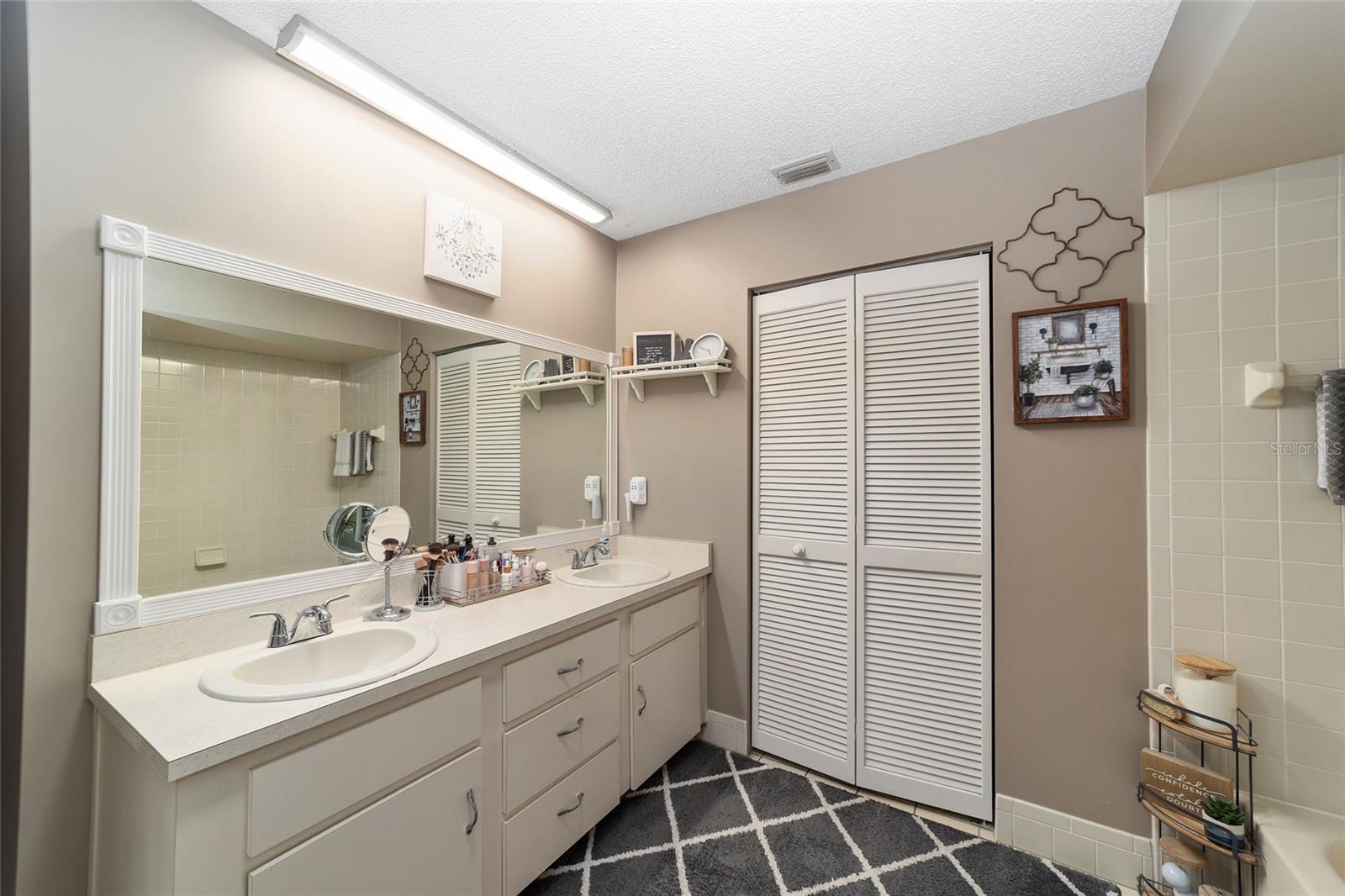 OAK RUN NBRHD 07 - Residential