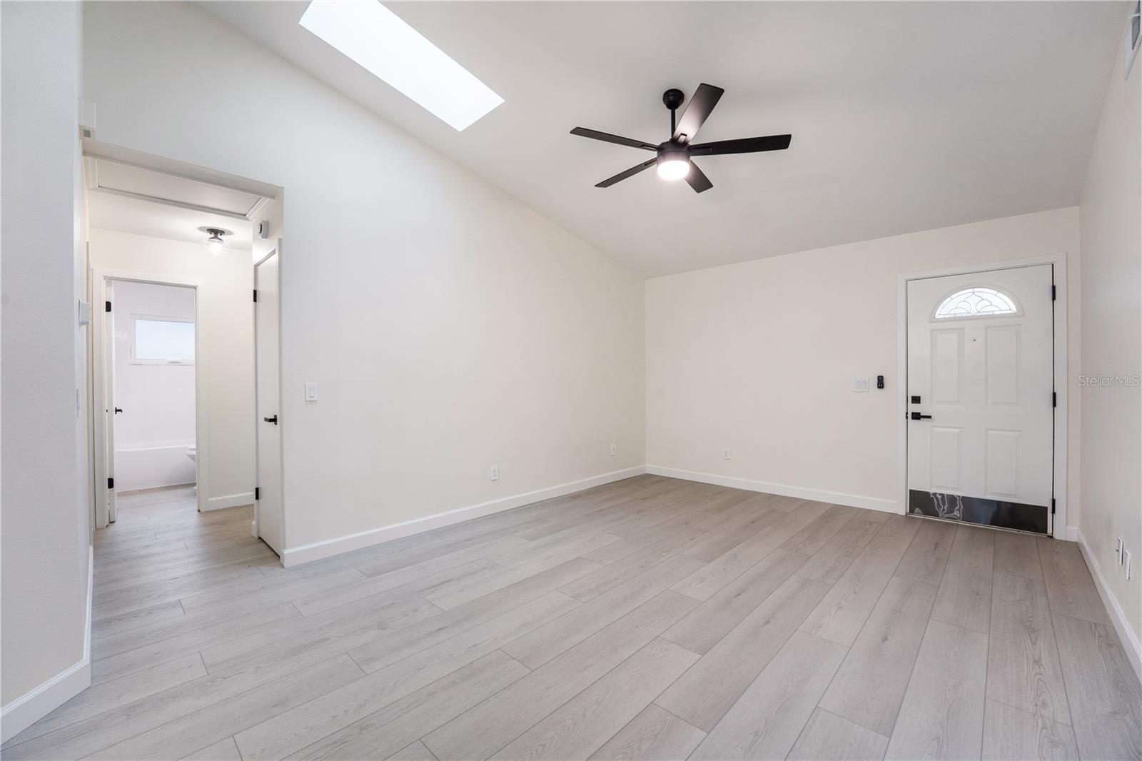 SEMINOLE PARK - Residential Lease