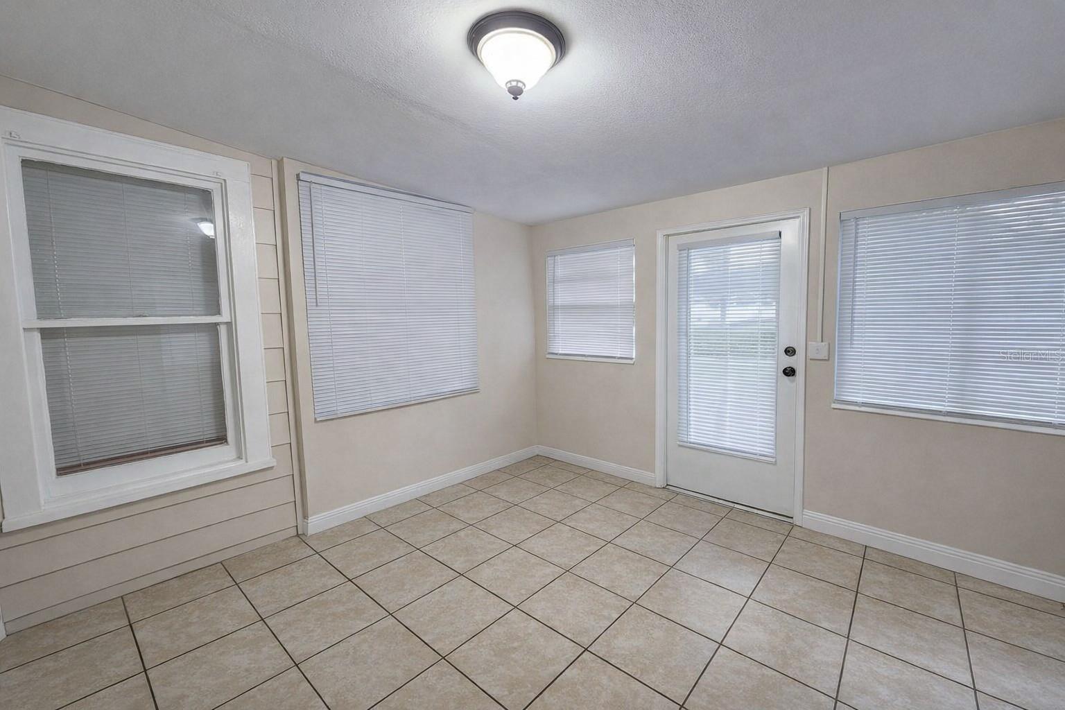 WINTER HAVEN HEIGHTS - Residential