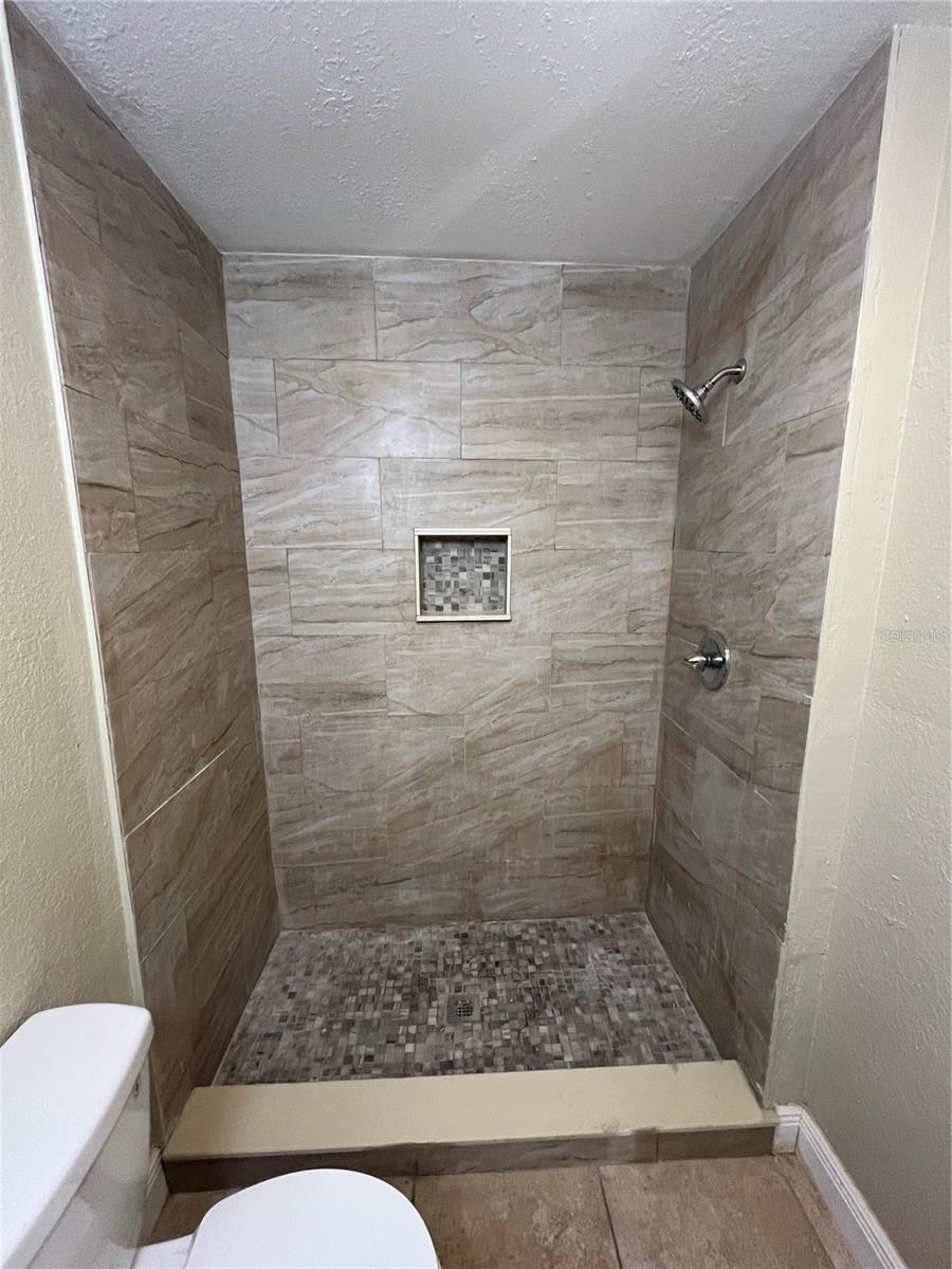 LINCOLN PARK ADD - Residential Lease