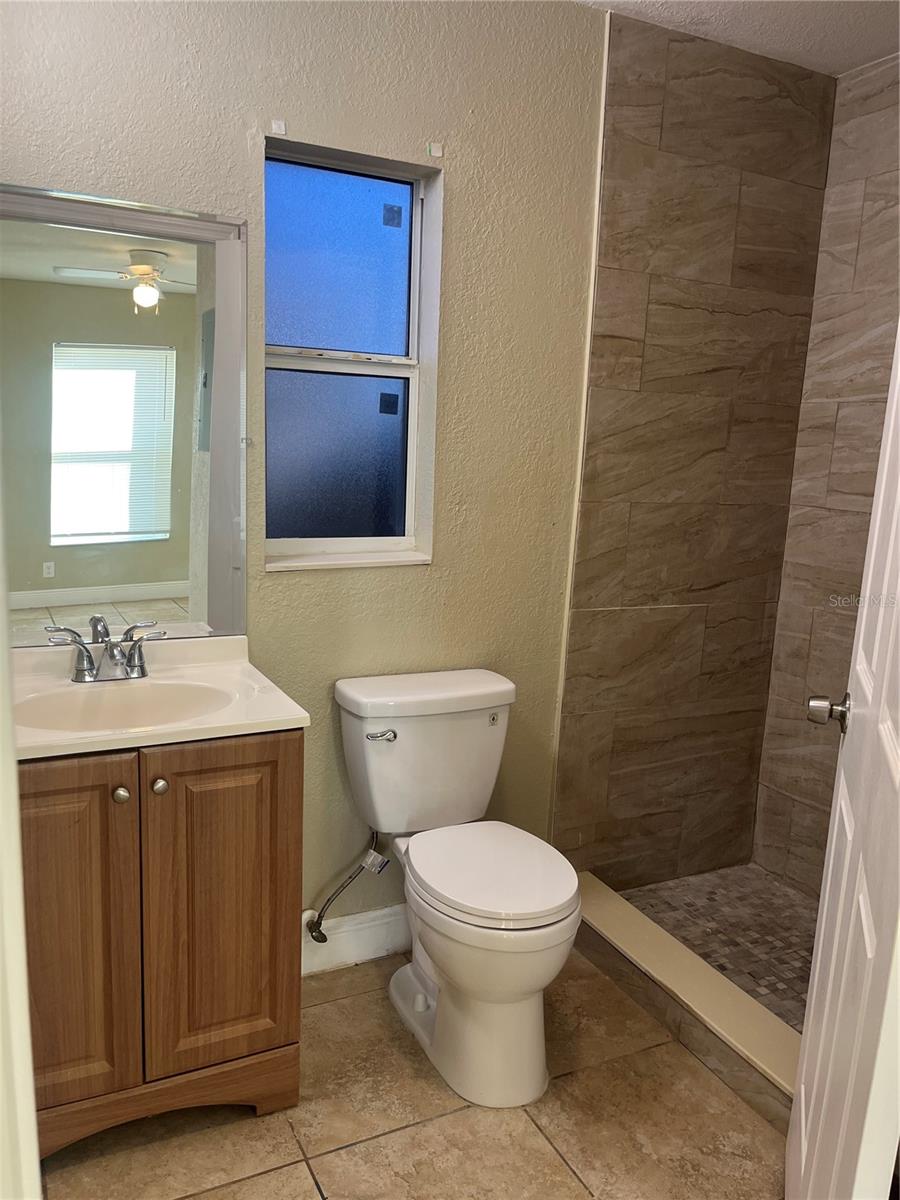 LINCOLN PARK ADD - Residential Lease