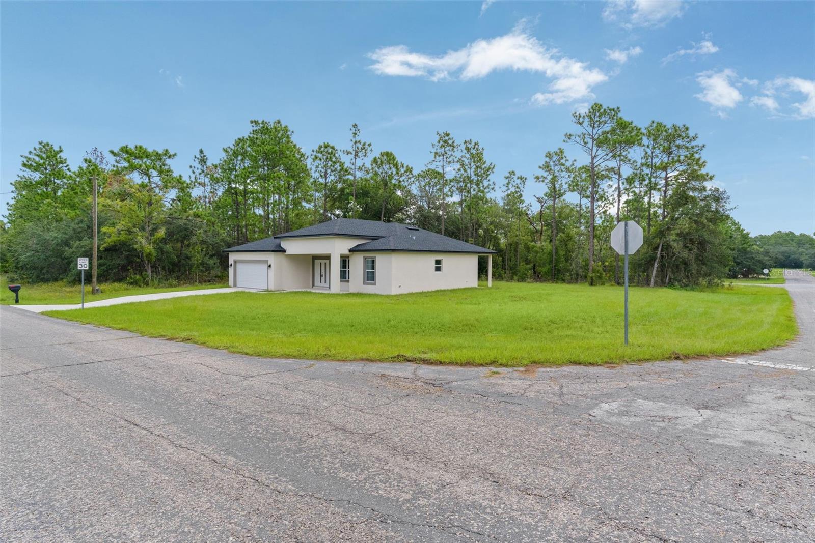 646 W HOMEWAY LOOP