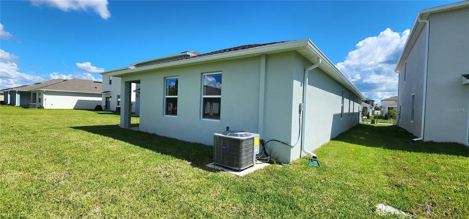 HAWTHORNE - Residential Lease