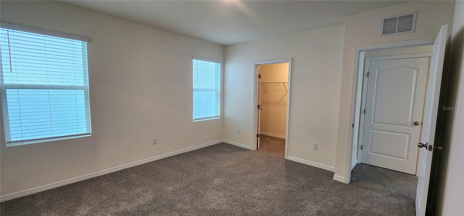 HAWTHORNE - Residential Lease