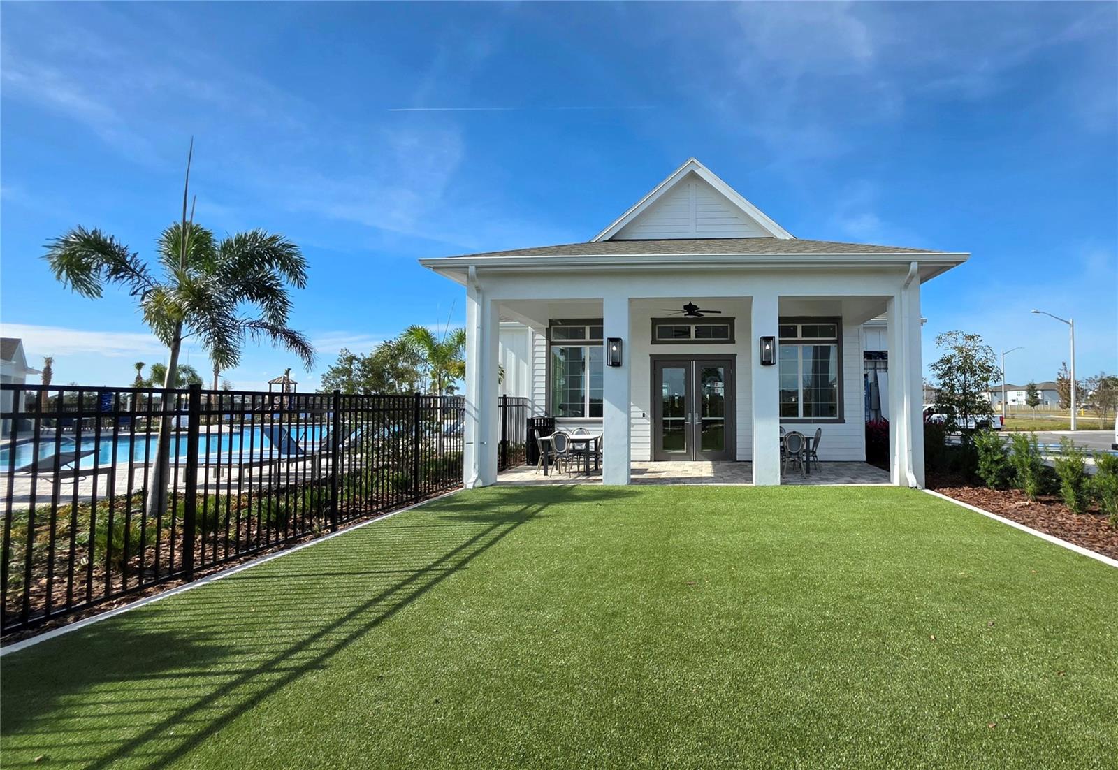 HAWTHORNE - Residential Lease