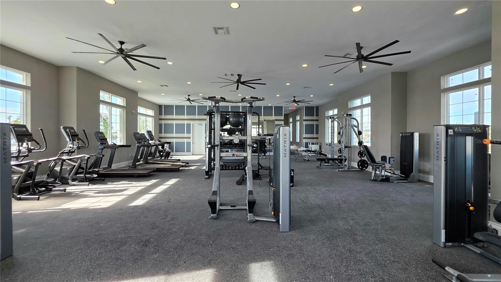 HAWTHORNE - Residential Lease