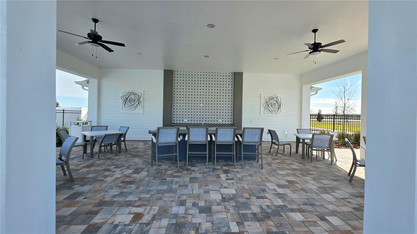 HAWTHORNE - Residential Lease