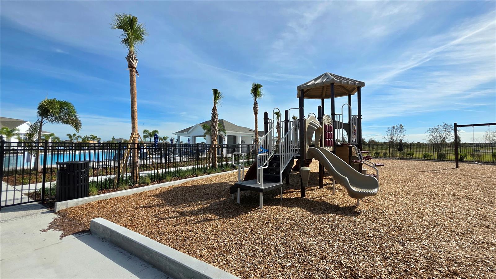 HAWTHORNE - Residential Lease