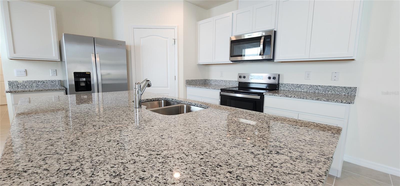 HAWTHORNE - Residential Lease