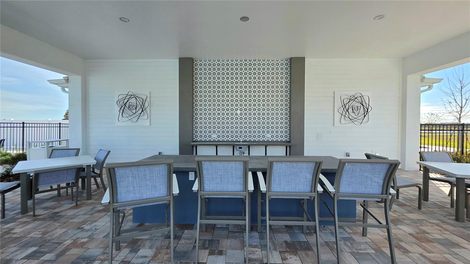 HAWTHORNE - Residential Lease