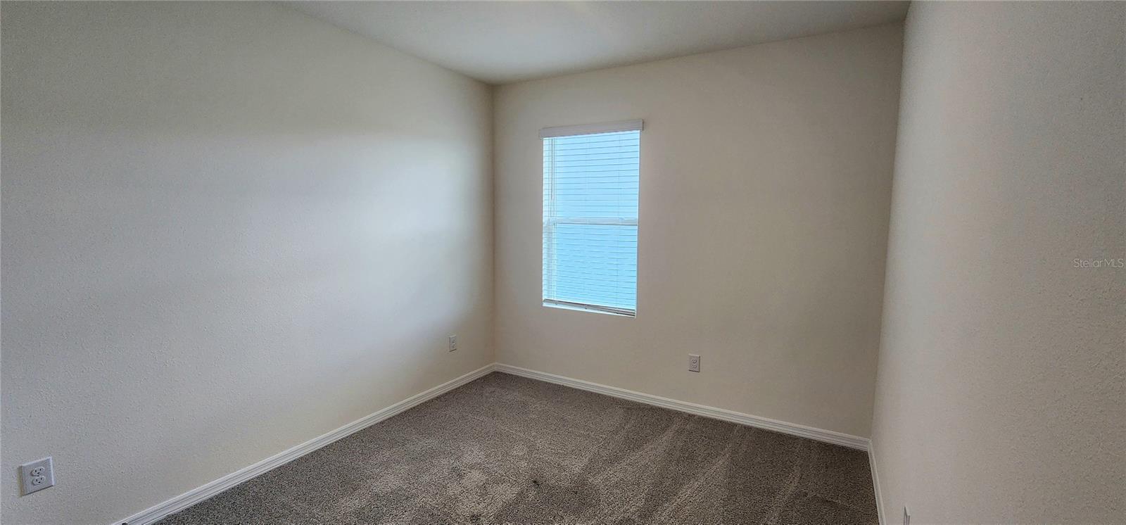 HAWTHORNE - Residential Lease