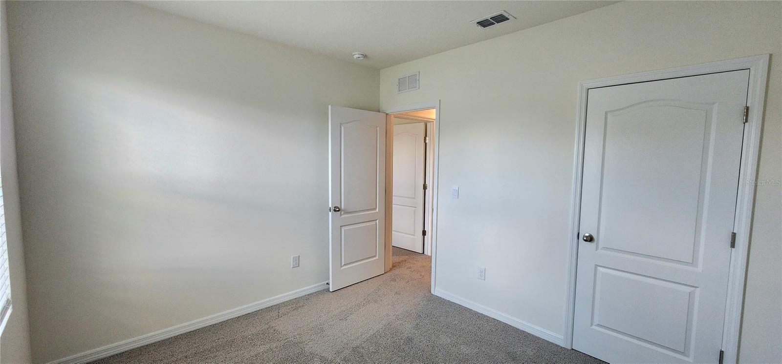 HAWTHORNE - Residential Lease