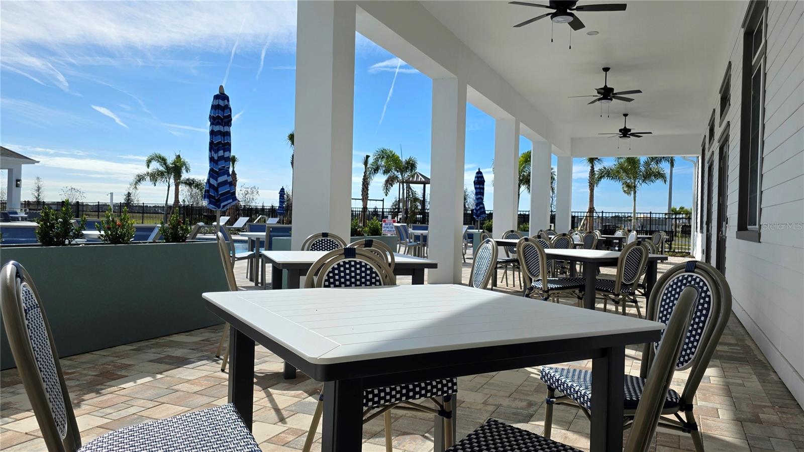 HAWTHORNE - Residential Lease