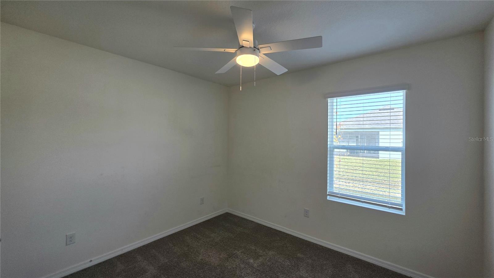 HAWTHORNE - Residential Lease