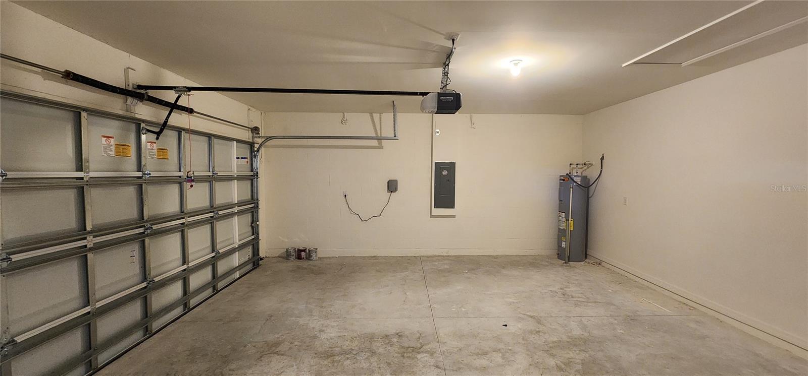 HAWTHORNE - Residential Lease