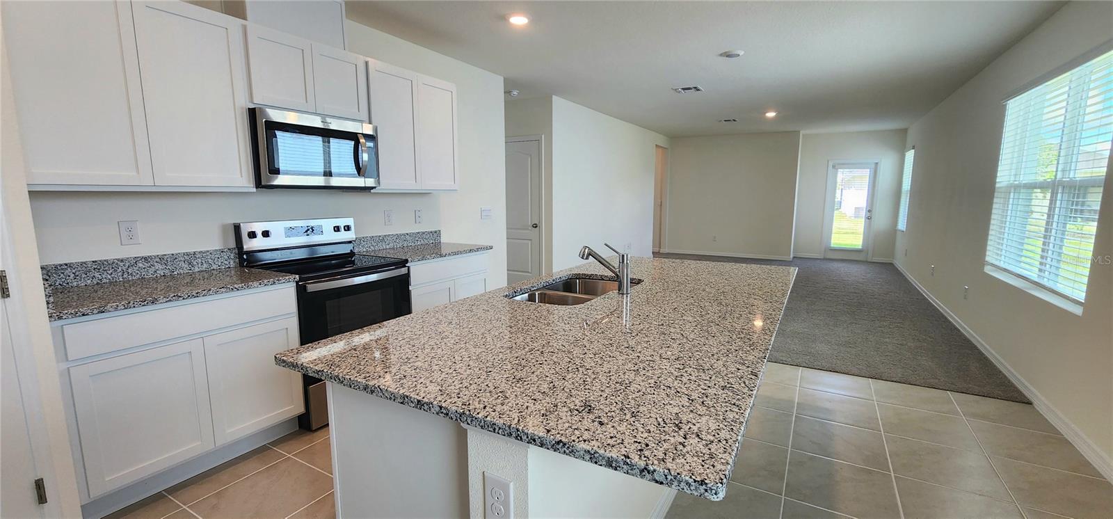 HAWTHORNE - Residential Lease