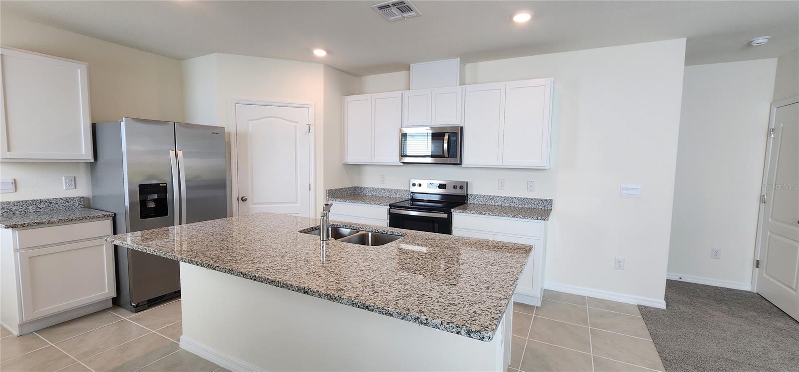 HAWTHORNE - Residential Lease