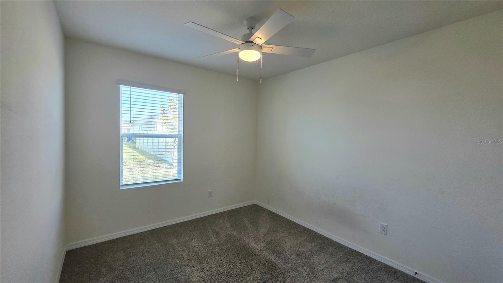 HAWTHORNE - Residential Lease