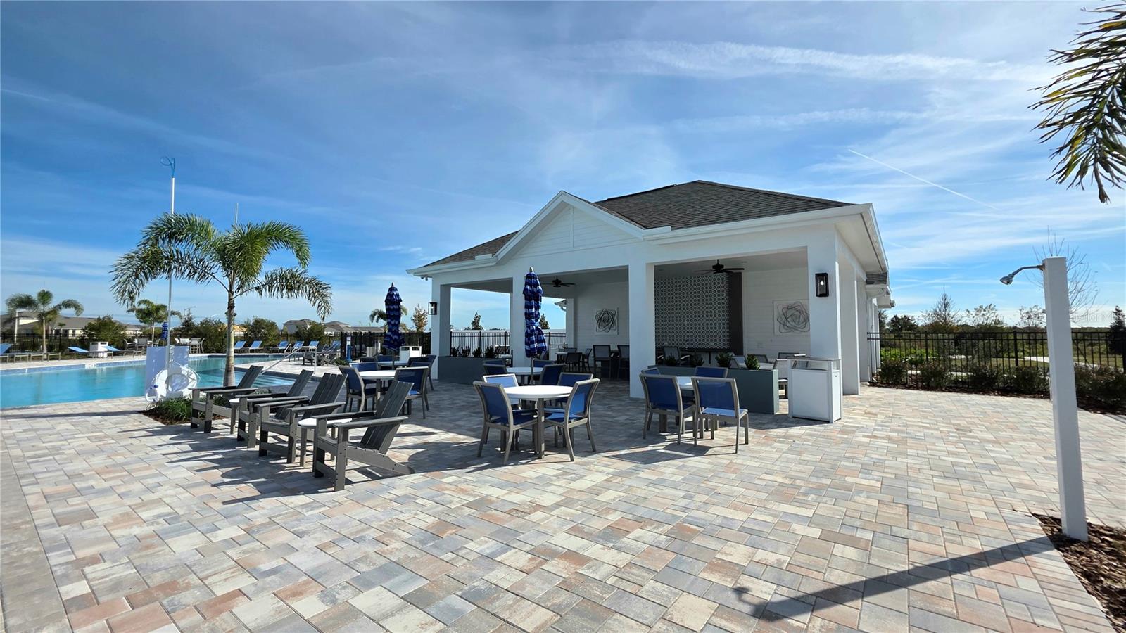 HAWTHORNE - Residential Lease