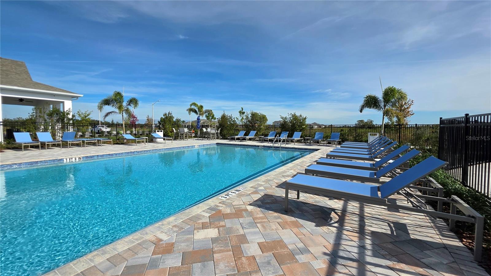 HAWTHORNE - Residential Lease