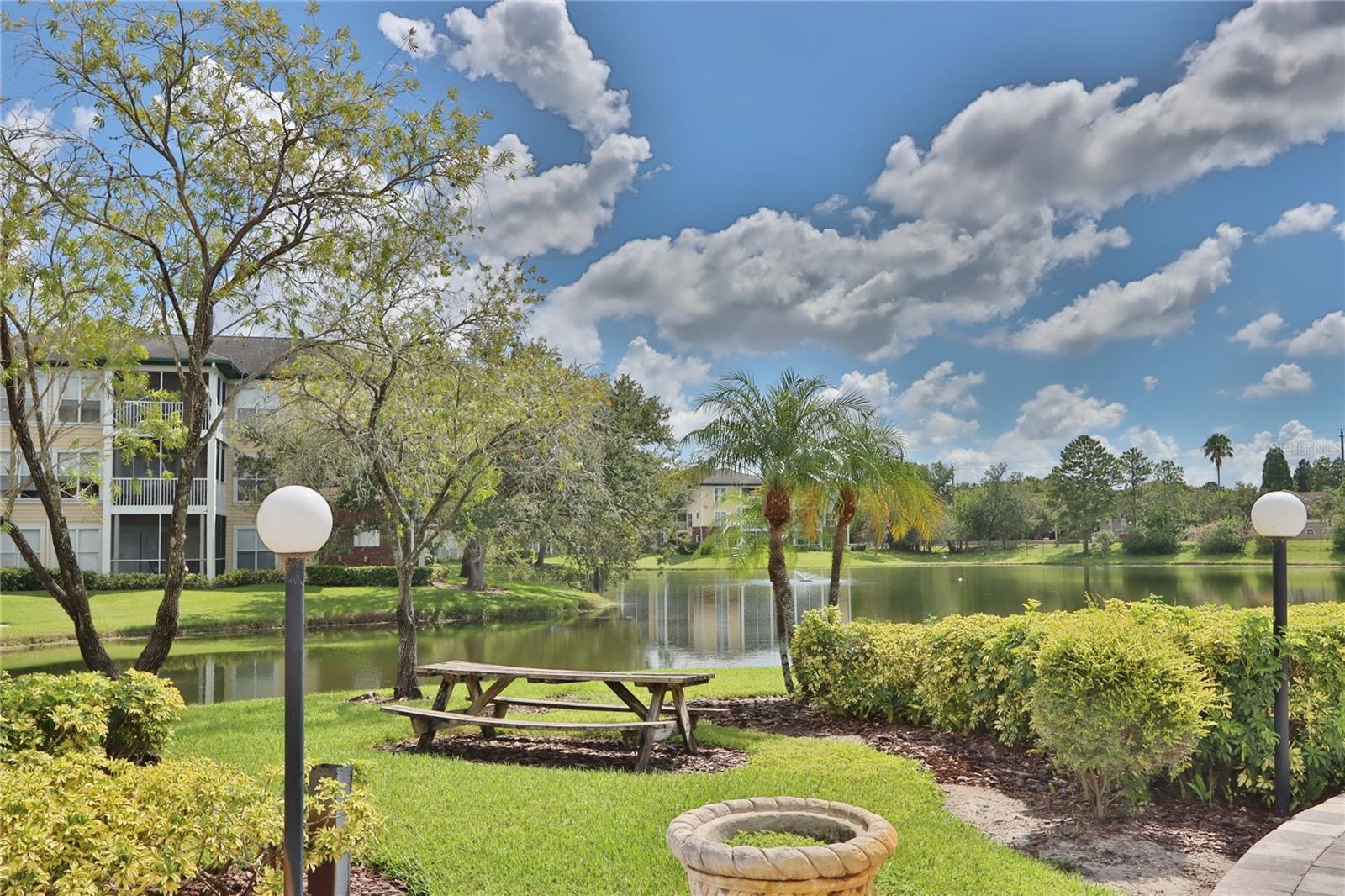 THE LANDINGS OF TAMPA A CONDOM - Residential