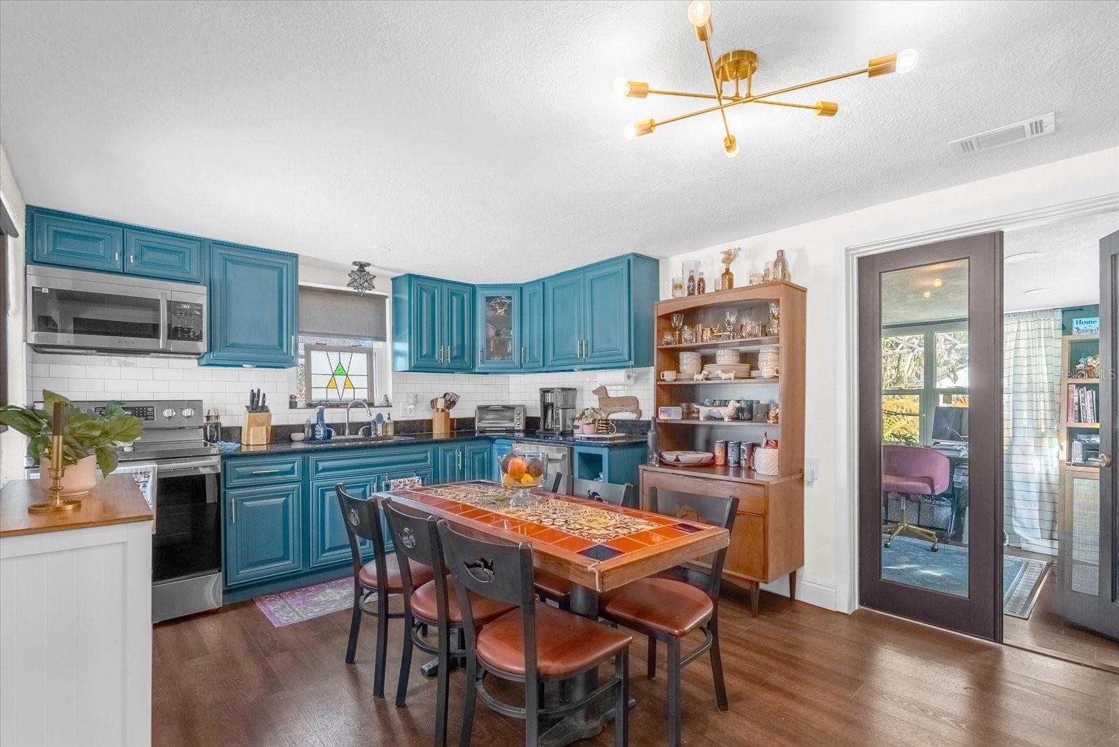 CROCKER HEIGHTS - Residential